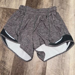 LULULEMON 4” HOTTY HOT SHORTS